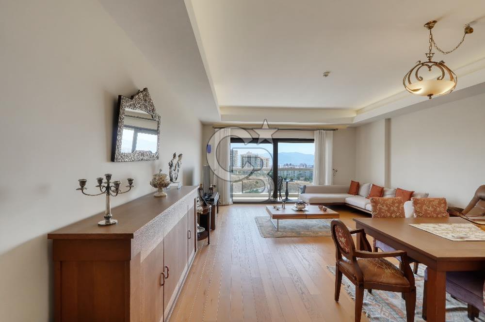 Karşıyaka Varyant Evleri Deniz Manzaralı Satılık 4+1 Daire