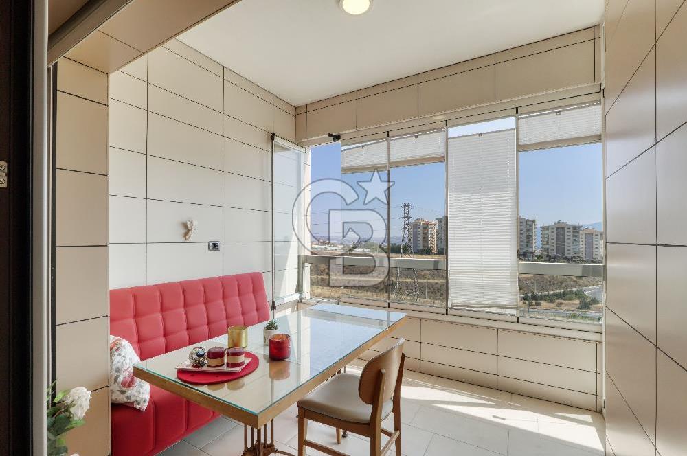 Karşıyaka Varyant Evleri Deniz Manzaralı Satılık 4+1 Daire