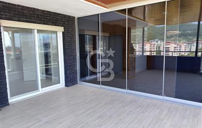 Gaziemir Irmak Mahallesi Site içinde Geniş Dubleks Daire
