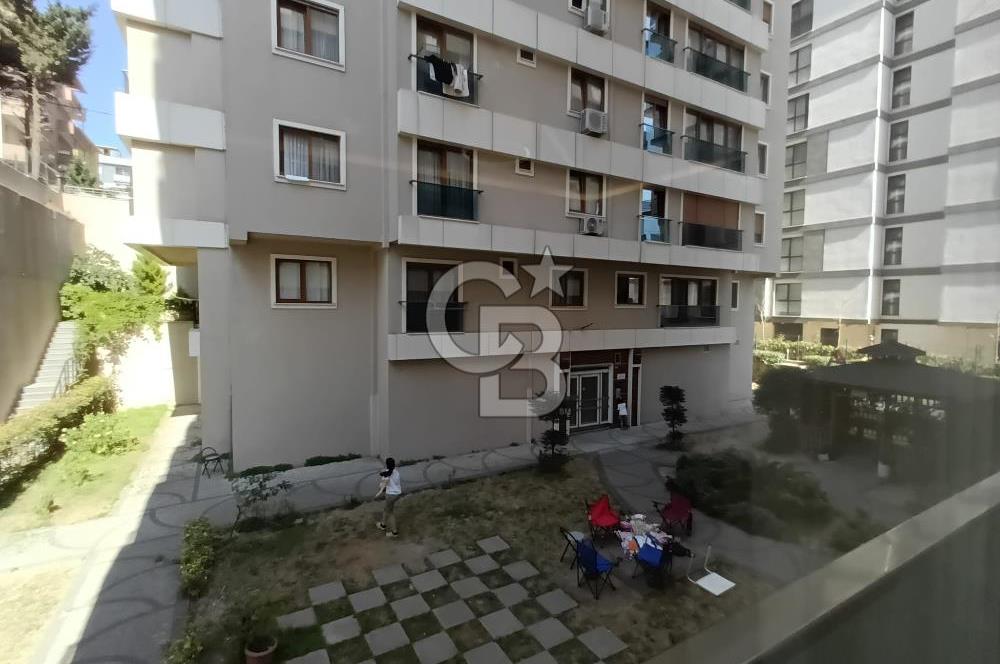 Ümraniye Namık Kemal Akyol Sitesinde Satılık 3+1 Daire