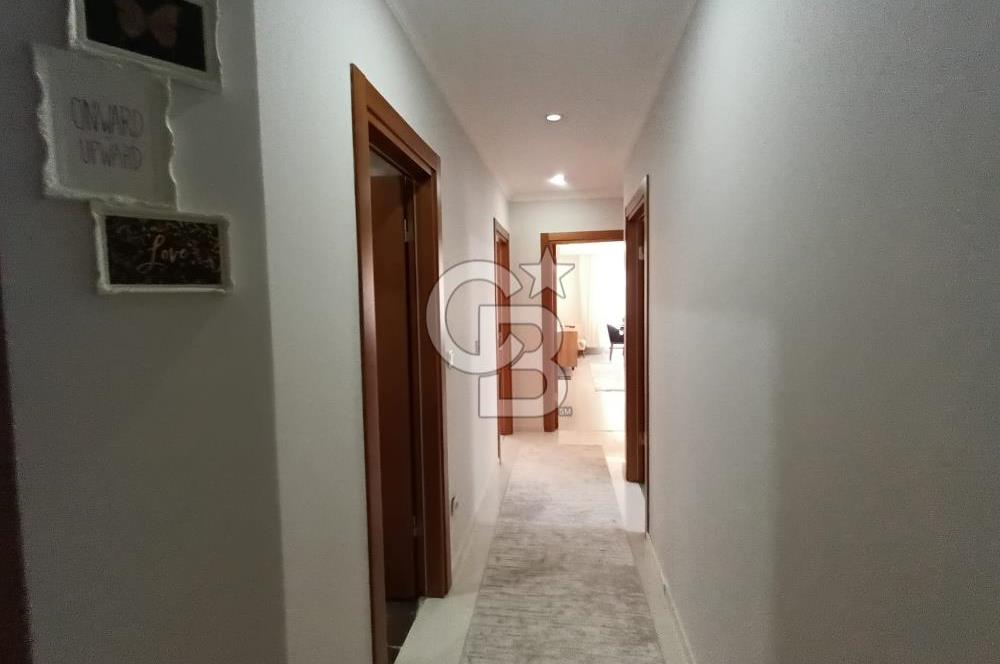 Ümraniye Namık Kemal Akyol Sitesinde Satılık 3+1 Daire
