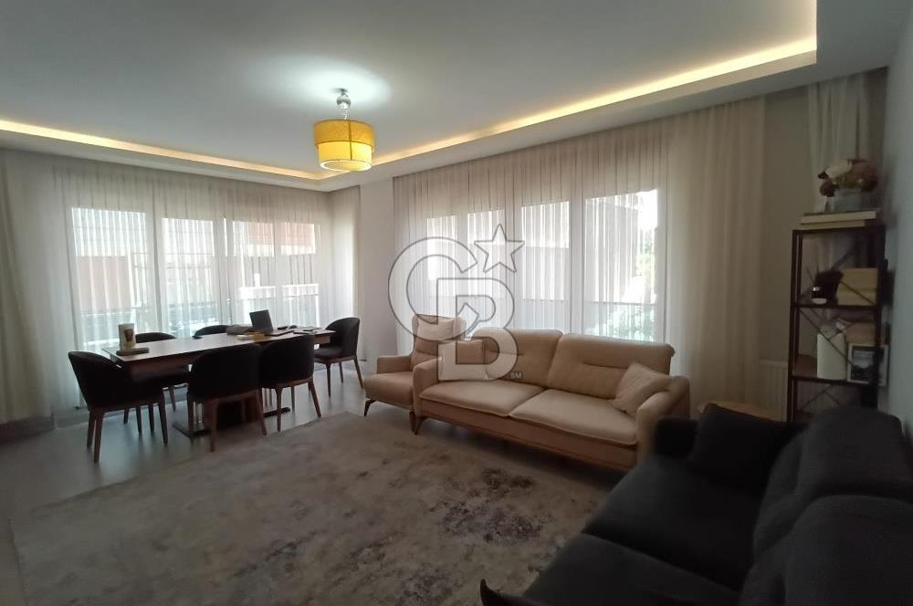 Ümraniye Namık Kemal Akyol Sitesinde Satılık 3+1 Daire