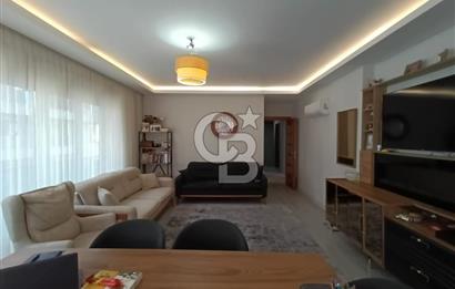 Ümraniye Namık Kemal Akyol Sitesinde Satılık 3+1 Daire