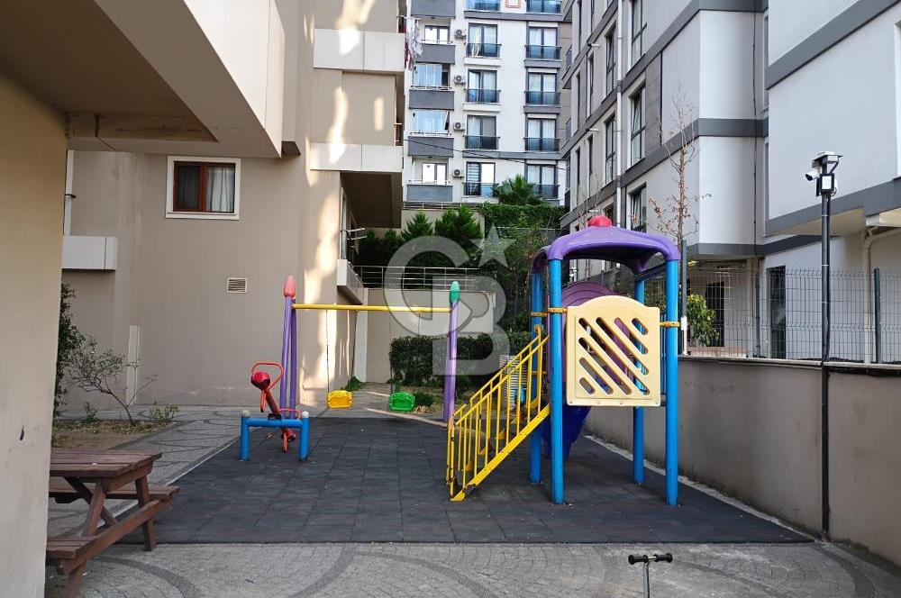 Ümraniye Namık Kemal Akyol Sitesinde Satılık 3+1 Daire