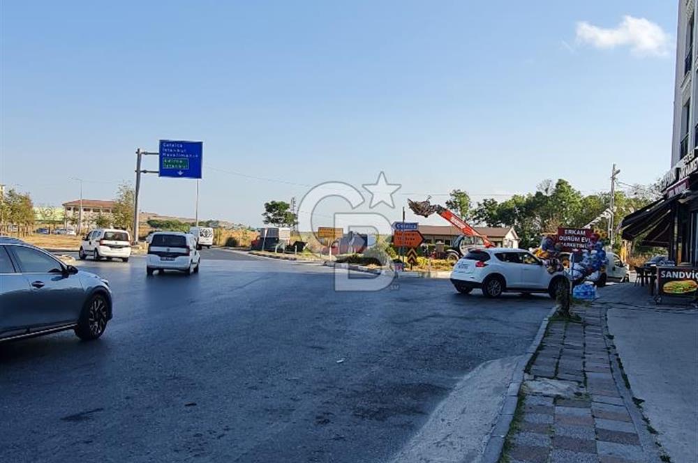 İSTANBUL BÜYÜKÇEKMECE'DE SATILIK DÜKKAN+BİNA