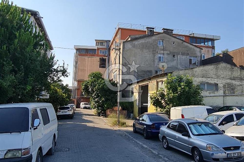 İSTANBUL BÜYÜKÇEKMECE'DE SATILIK DÜKKAN+BİNA