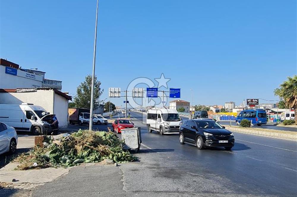İSTANBUL BÜYÜKÇEKMECE'DE SATILIK DÜKKAN+BİNA