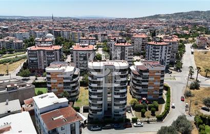 Gaziemir Irmak Mahallesi Site içinde Geniş Dubleks Daire