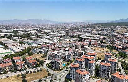 Gaziemir Irmak Mahallesi Site içinde Geniş Dubleks Daire
