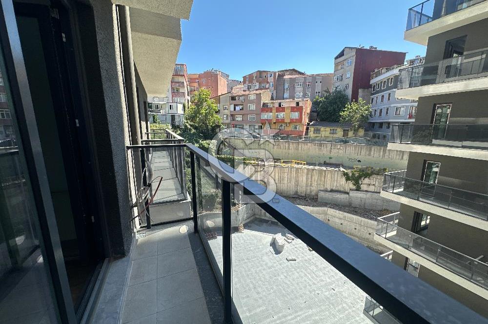 İstanbul Kağıthane Mari Vadi Evleri Satılık 1+1 Rezidans Daire