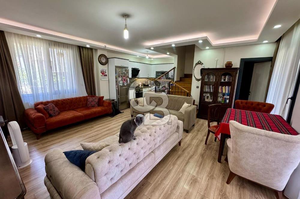 Hıdırlık Çarşı Merkezinde 4+1 İkiz Ferah Villa
