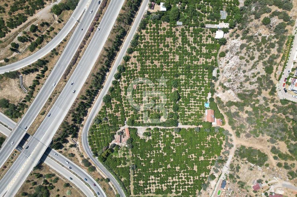 GÜZELBAHÇE’DE İMARA VE OTOBANA KOMŞU SATILIK DEĞERLİ ARAZİ