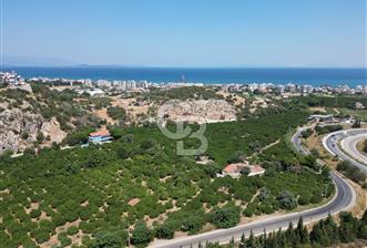 GÜZELBAHÇE’DE İMARA VE OTOBANA KOMŞU SATILIK DEĞERLİ ARAZİ