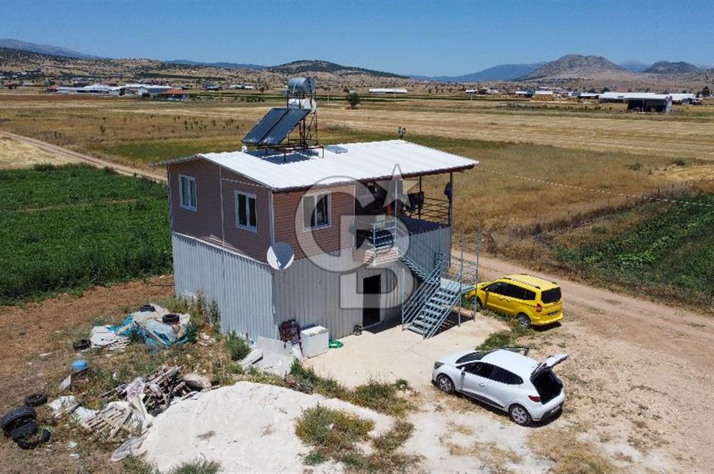 100 Büyükbaş 4.468 m² Genişletmeye Uygun Çiftlik ve 2 Katlı Ev