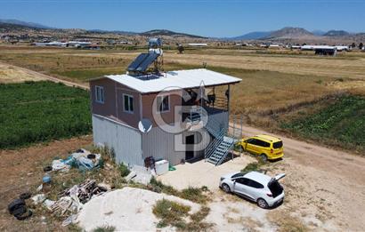100 Büyükbaş 4.468 m² Genişletmeye Uygun Çiftlik ve 2 Katlı Ev