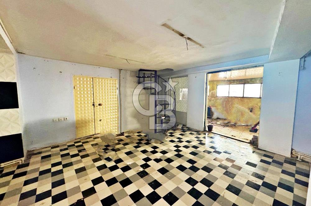 GAZİEMİR YEŞİL MAHALLE'DE BATARLI SATILIK ÇİFT DÜKKAN