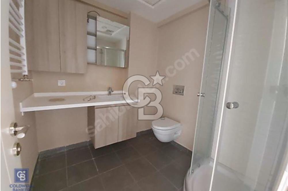 ŞERİFALİ TATLISUDA HAVUZLU GÜVENLİKLİ SİTEDE 2+1 SATILIK DAİRE