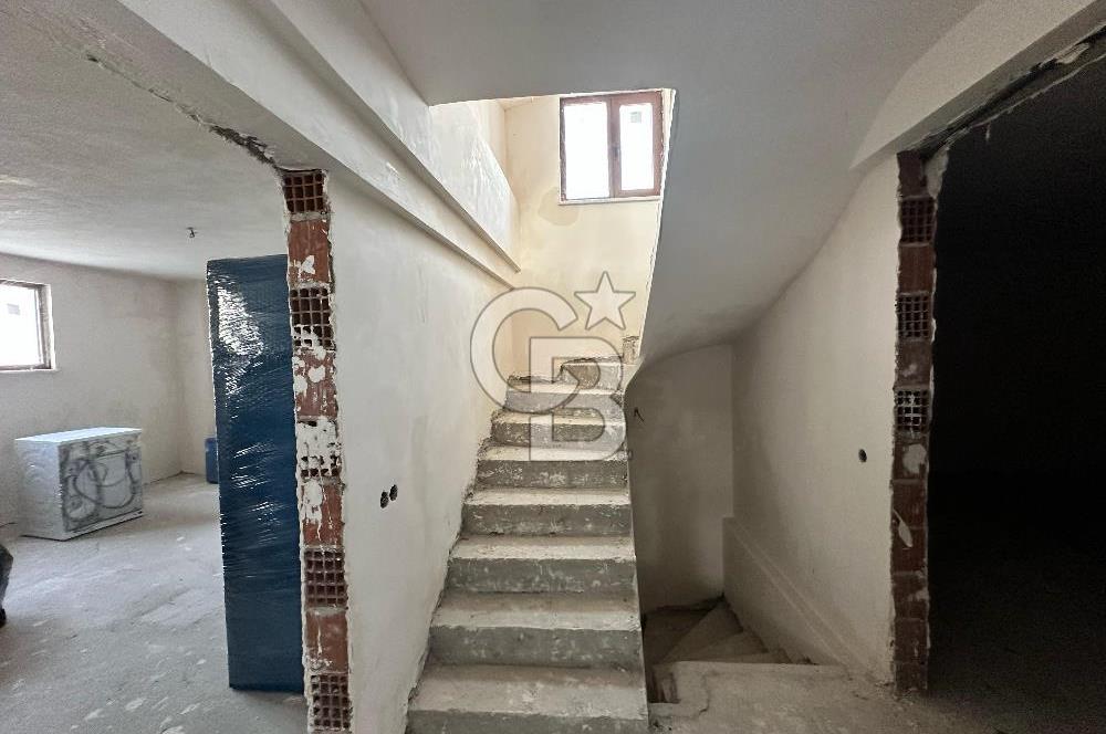 BALIKESİR KARESİ KUVA-İ MİLLİYE MAHALLESİ'NDE 5+2 SATILIK VİLLA