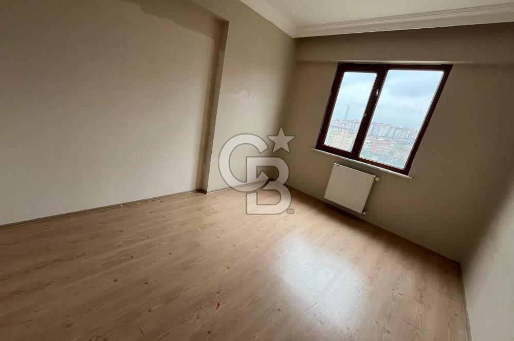 Pendik Sülüntepe'de Ebeveyn Banyolu, Geniş Satılık 2+1 Daire