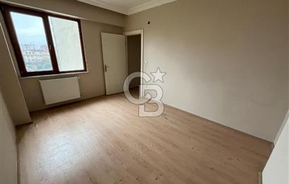Pendik Sülüntepe'de Ebeveyn Banyolu, Geniş Satılık 2+1 Daire