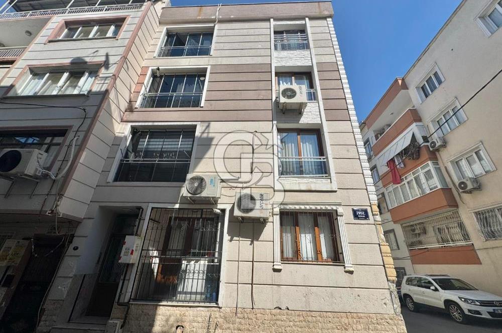 İzmir Bozyaka Bahar Mahallesinde Satılık Bakımlı Daire