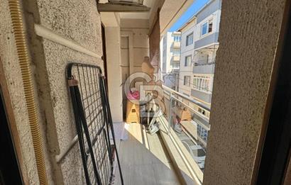 İzmir Bozyaka Bahar Mahallesinde Satılık Bakımlı Daire