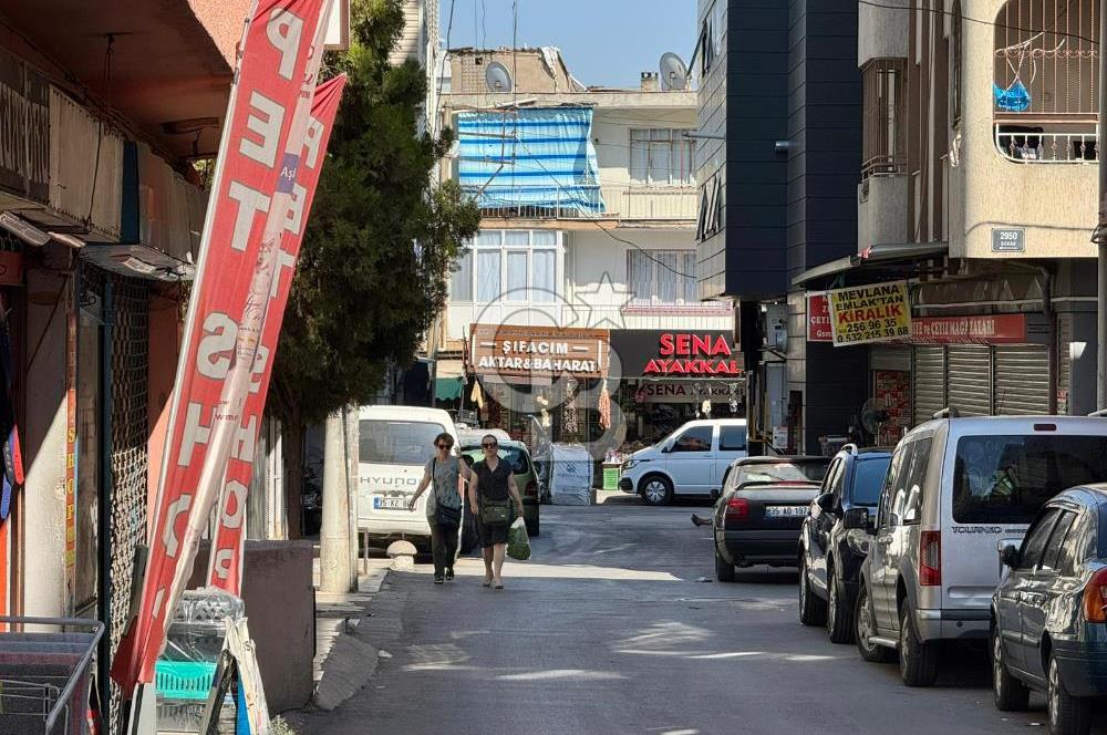 İzmir Bozyaka Bahar Mahallesinde Satılık Bakımlı Daire