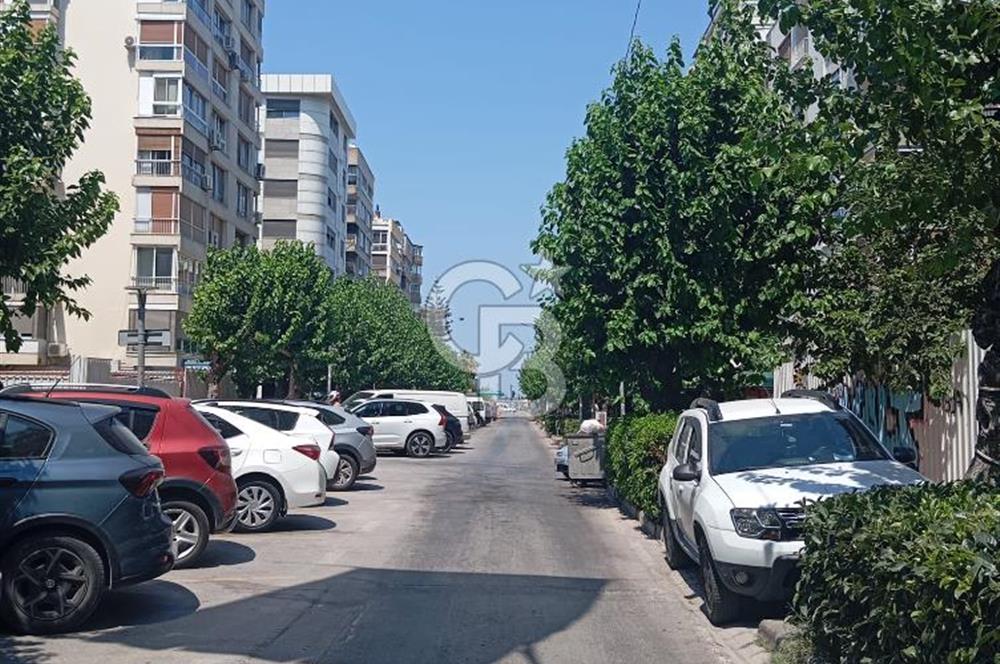 Alsancak Mustafa Enver Bey Cad. Devren Kiralık Cafe Restorant
