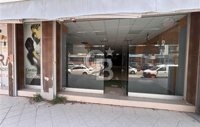 GAZİEMİRDE BELEDİYE ARKASINDA CADDEYE 7 M CEPHELİ SATILIK DÜKKAN