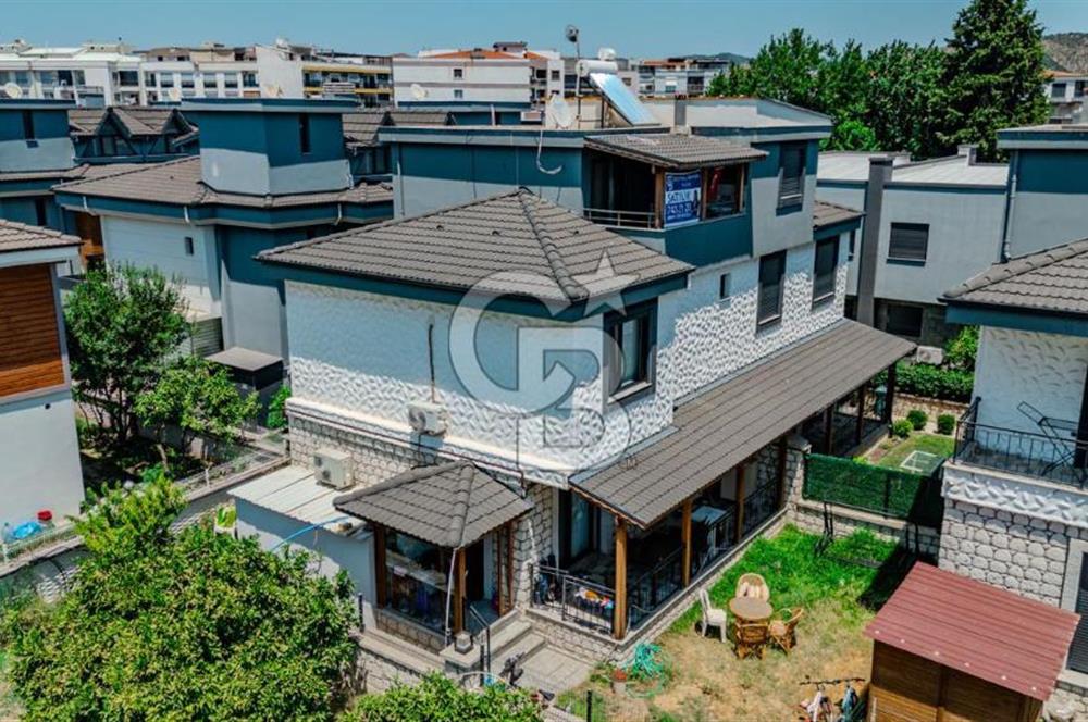 Hıdırlık Çarşı Merkezinde 4+1 İkiz Ferah Villa