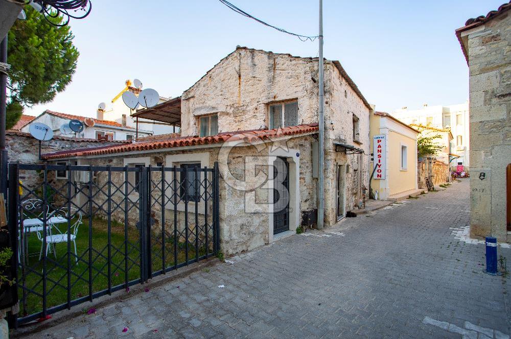 Eski Foça İsmetpaşa Mah. 2 Adet Satılık Taş Ev