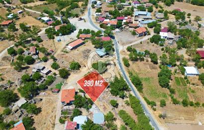 ÇANAKKALE MERKEZ SALİHLER KÖYÜNDE SATILIK KÖY İÇİ İMARLI ARSA