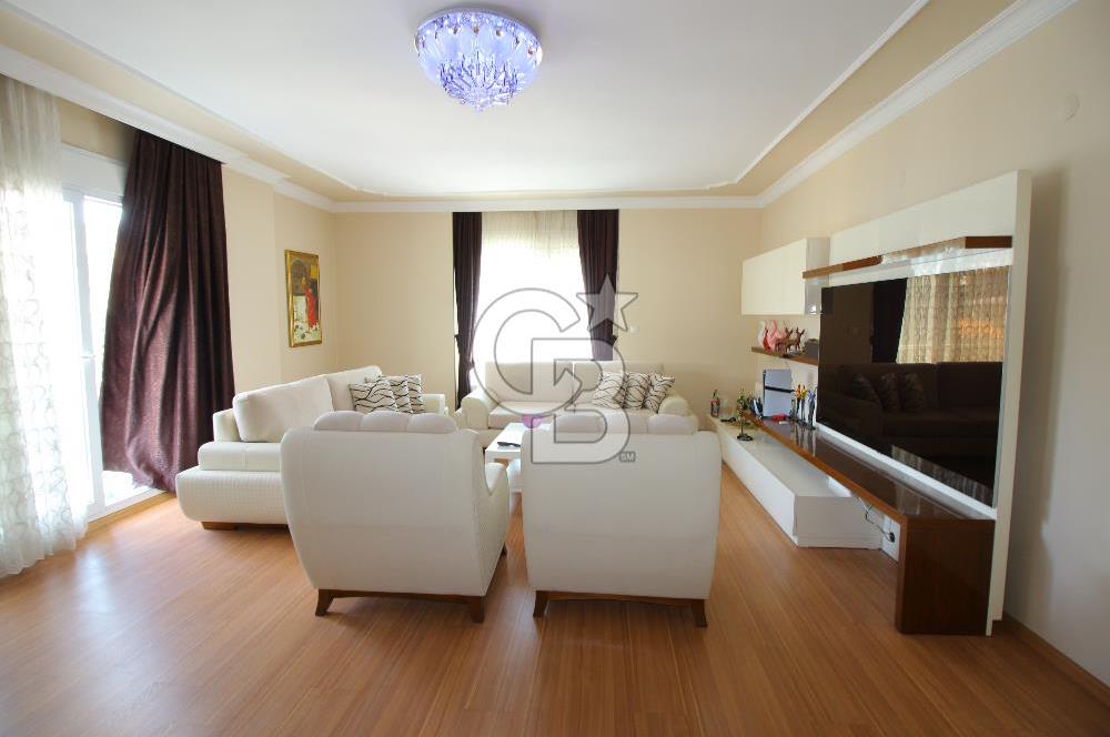 Gazi Mahallesinde 140 m2 Mükemmel Konumda 3+1 Satılık Daire