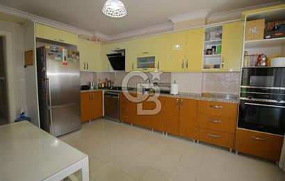 Gazi Mahallesinde 140 m2 Mükemmel Konumda 3+1 Satılık Daire
