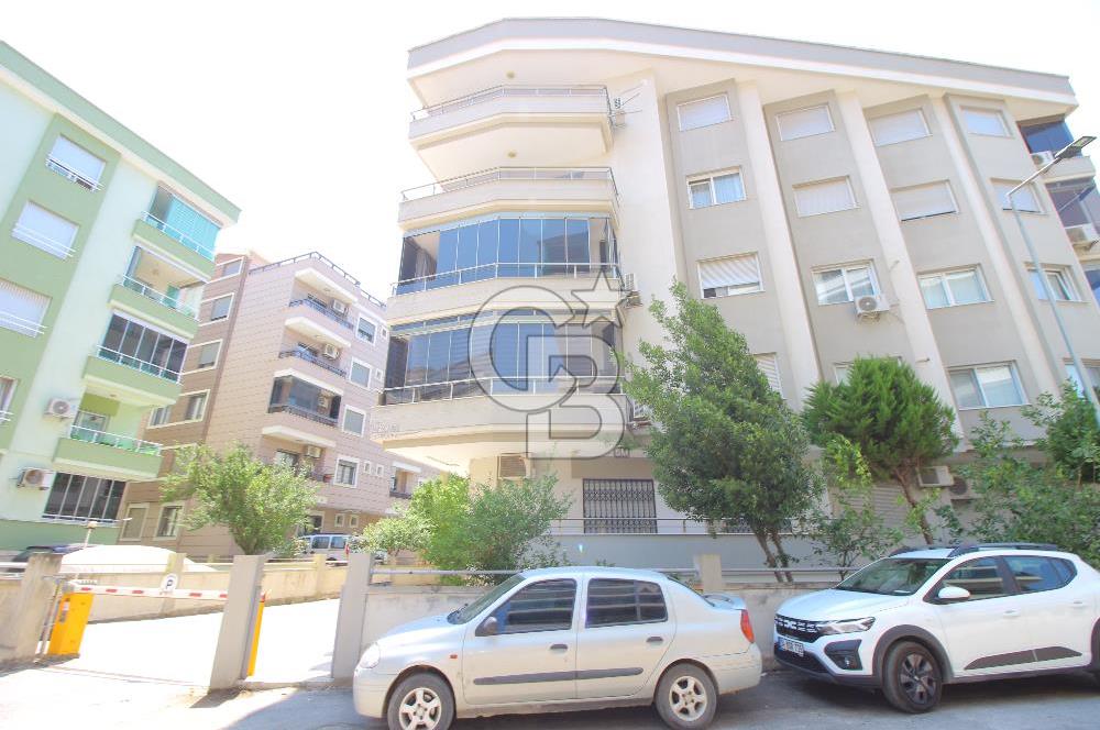 Gazi Mahallesinde 140 m2 Mükemmel Konumda 3+1 Satılık Daire