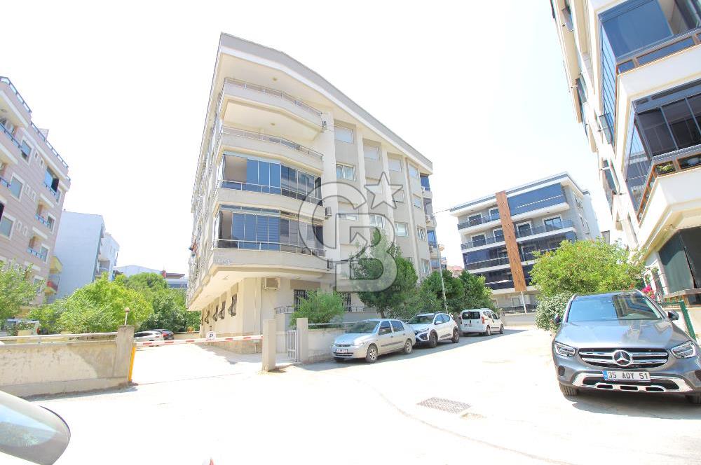 Gazi Mahallesinde 140 m2 Mükemmel Konumda 3+1 Satılık Daire