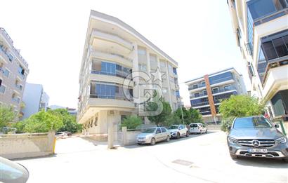 Gazi Mahallesinde 140 m2 Mükemmel Konumda 3+1 Satılık Daire