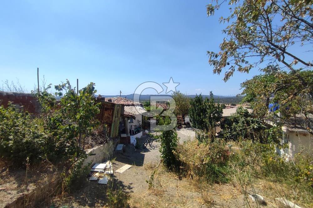 Ayvalık Türközü Mahallesi'nde Satılık Müstakil Ev 