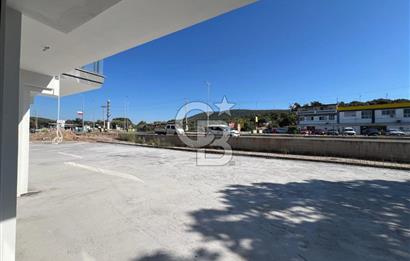 Yenifoça Gencelli'de Anayol Üzeri Kiralık Dükkan