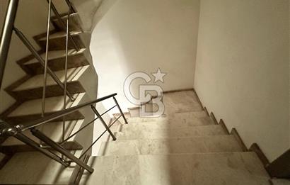 Foça Hacıveli Mah. Ana Cadde Üzerinde Kiralık 3+1 Daire