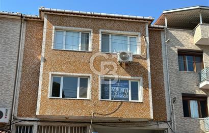 Foça Hacıveli Mah. Ana Cadde Üzerinde Kiralık 3+1 Daire