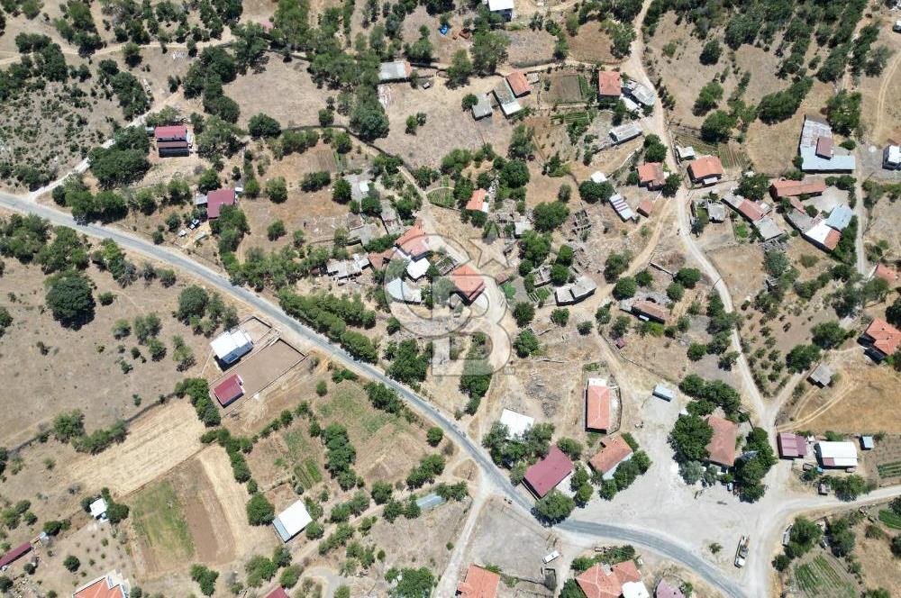 ÇANAKKALE MERKEZ SALİHLER KÖYÜNDE SATILIK KÖY İÇİ İMARLI ARSA
