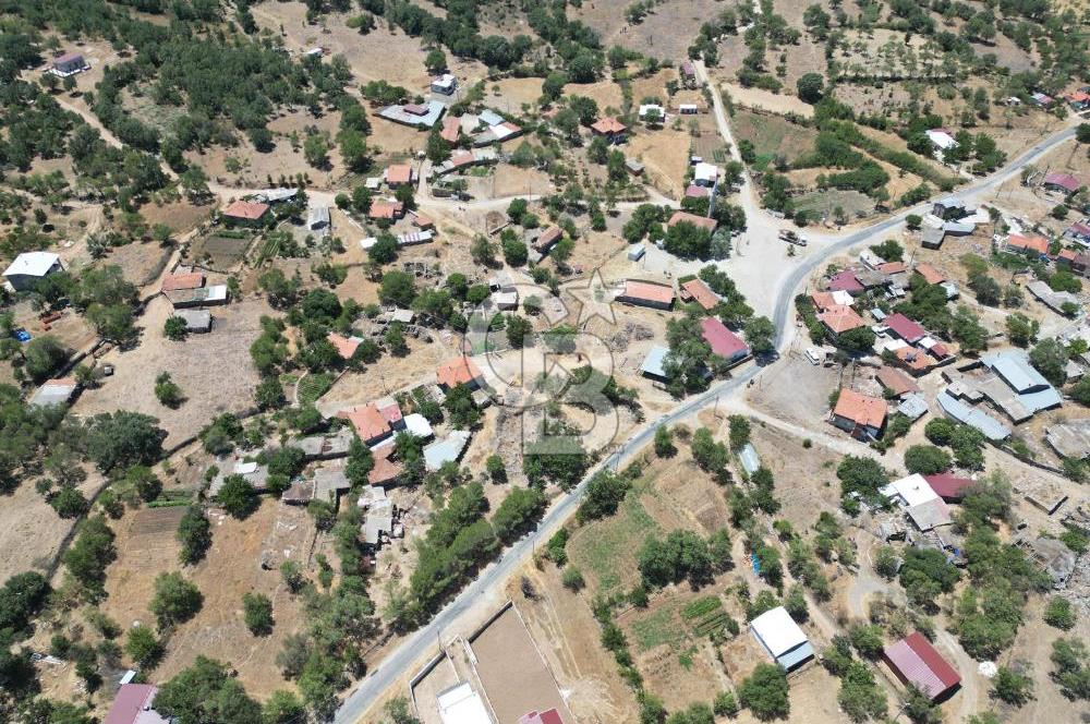 ÇANAKKALE MERKEZ SALİHLER KÖYÜNDE SATILIK KÖY İÇİ İMARLI ARSA