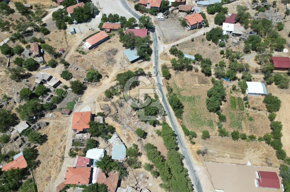 ÇANAKKALE MERKEZ SALİHLER KÖYÜNDE SATILIK KÖY İÇİ İMARLI ARSA