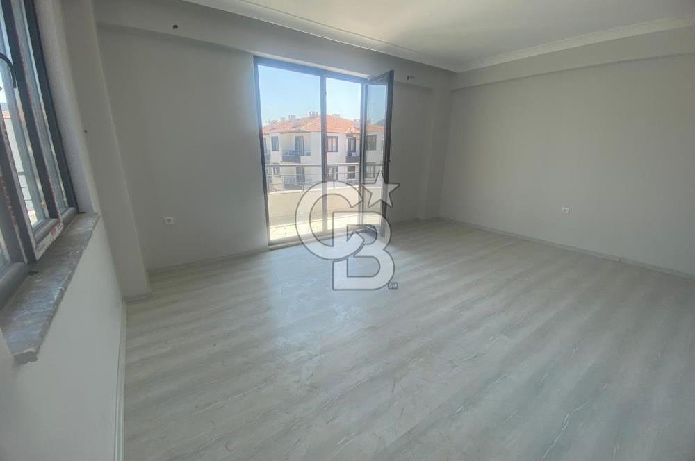 YALOVA ALTINOVA KAYTAZDERE LÜKS HAVUZLU SİTEDE 95 M2 2+1 DAİRE