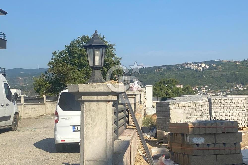YALOVA ALTINOVA KAYTAZDERE LÜKS HAVUZLU SİTEDE 95 M2 2+1 DAİRE
