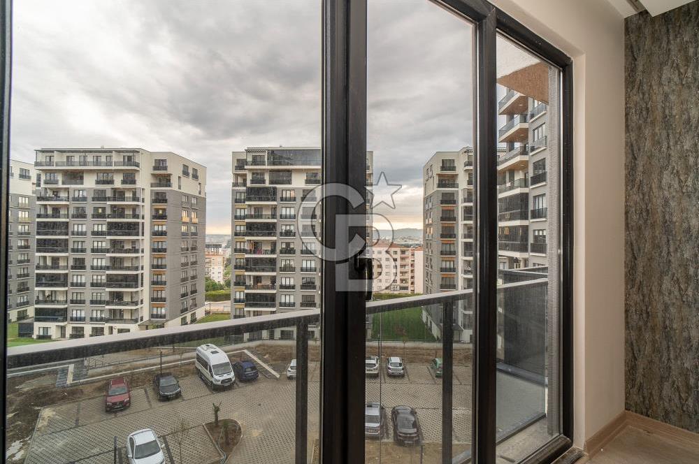 ÖZLEM 1 SİTESİNDE KİRALIK ARAKAT DAİRE