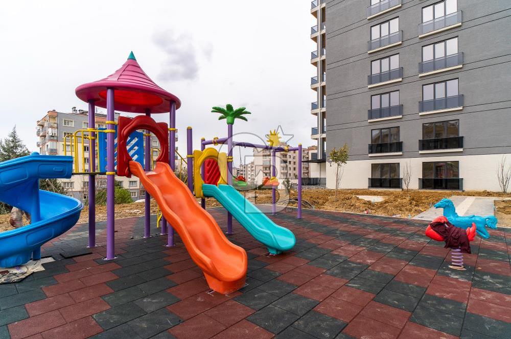 ÖZLEM 1 SİTESİNDE KİRALIK ARAKAT DAİRE