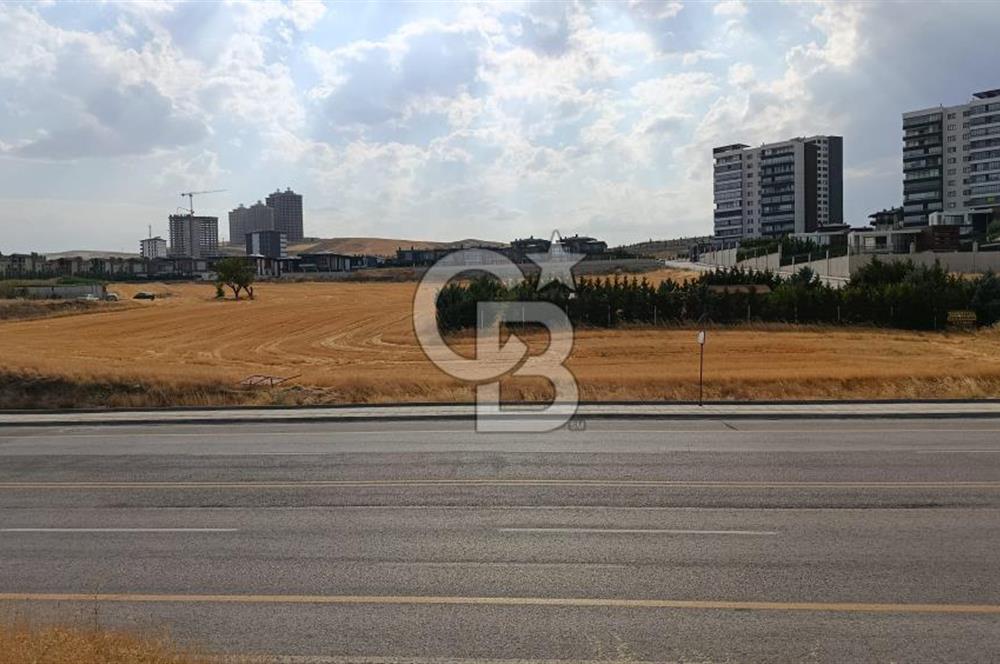 YENİ BAĞLICA'DA MERKEZİ KONUMDA CADDE ÜZERİ SATILIK VİLLA 