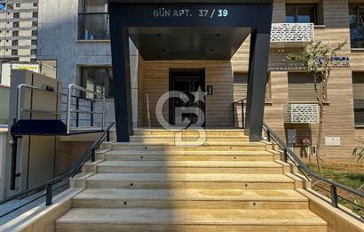 BAĞDAT CAD.’NE, MARMARAY VE METROYA YAKIN LÜKS 1+1 